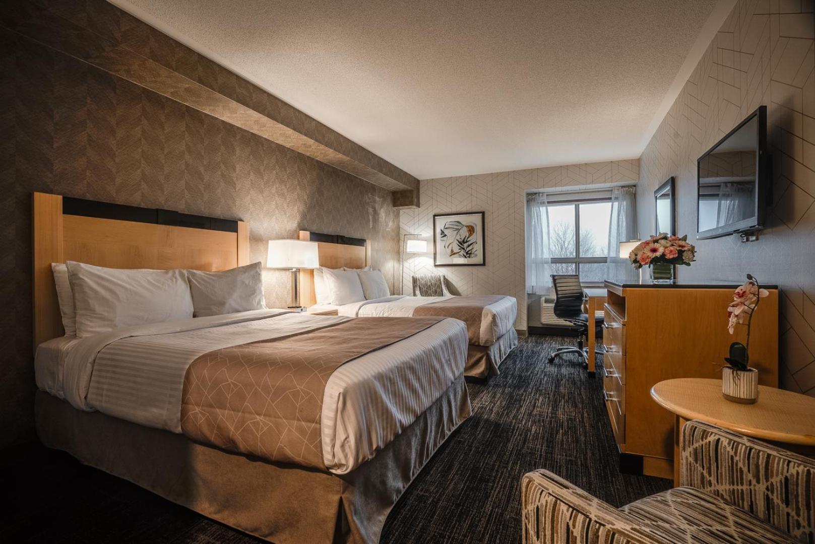 Monte Carlo Inn Barrie - Newly Renovated Екстер'єр фото
