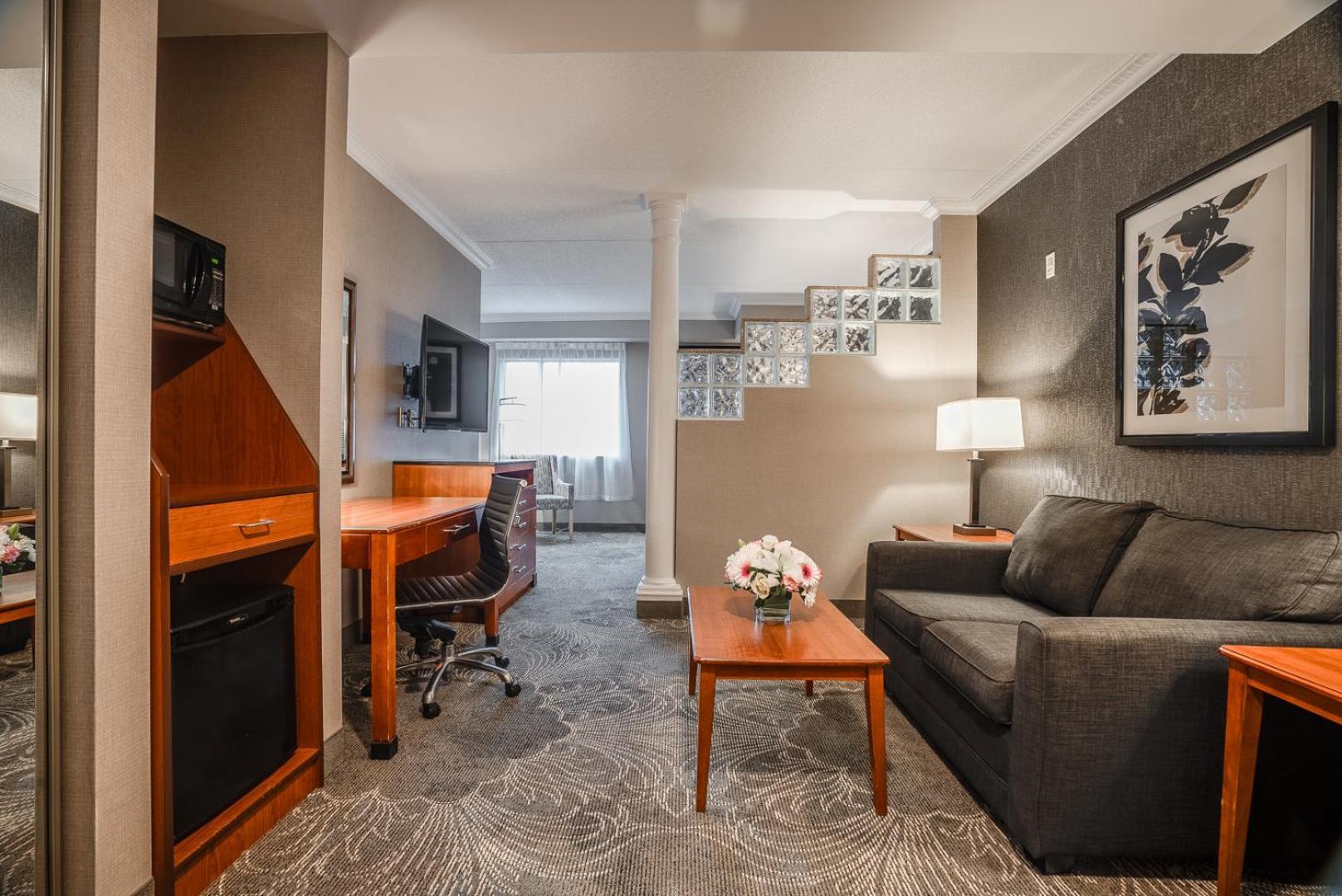 Monte Carlo Inn Barrie - Newly Renovated Екстер'єр фото