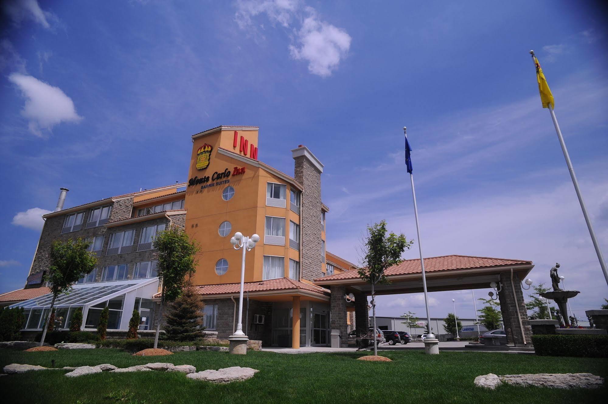 Monte Carlo Inn Barrie - Newly Renovated Екстер'єр фото